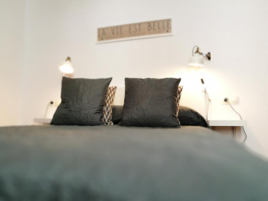 Mitjana Plaza Apartment มาลากา ภายนอก รูปภาพ