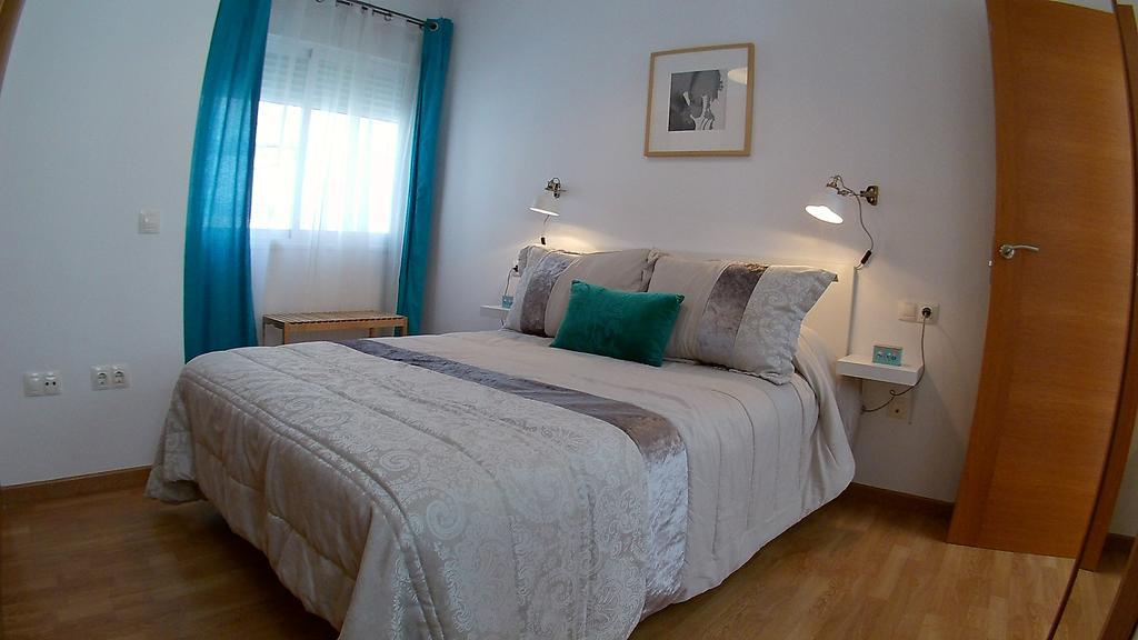 Mitjana Plaza Apartment มาลากา ภายนอก รูปภาพ